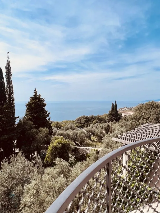 Sale, house, 550m², Reževići, Budva