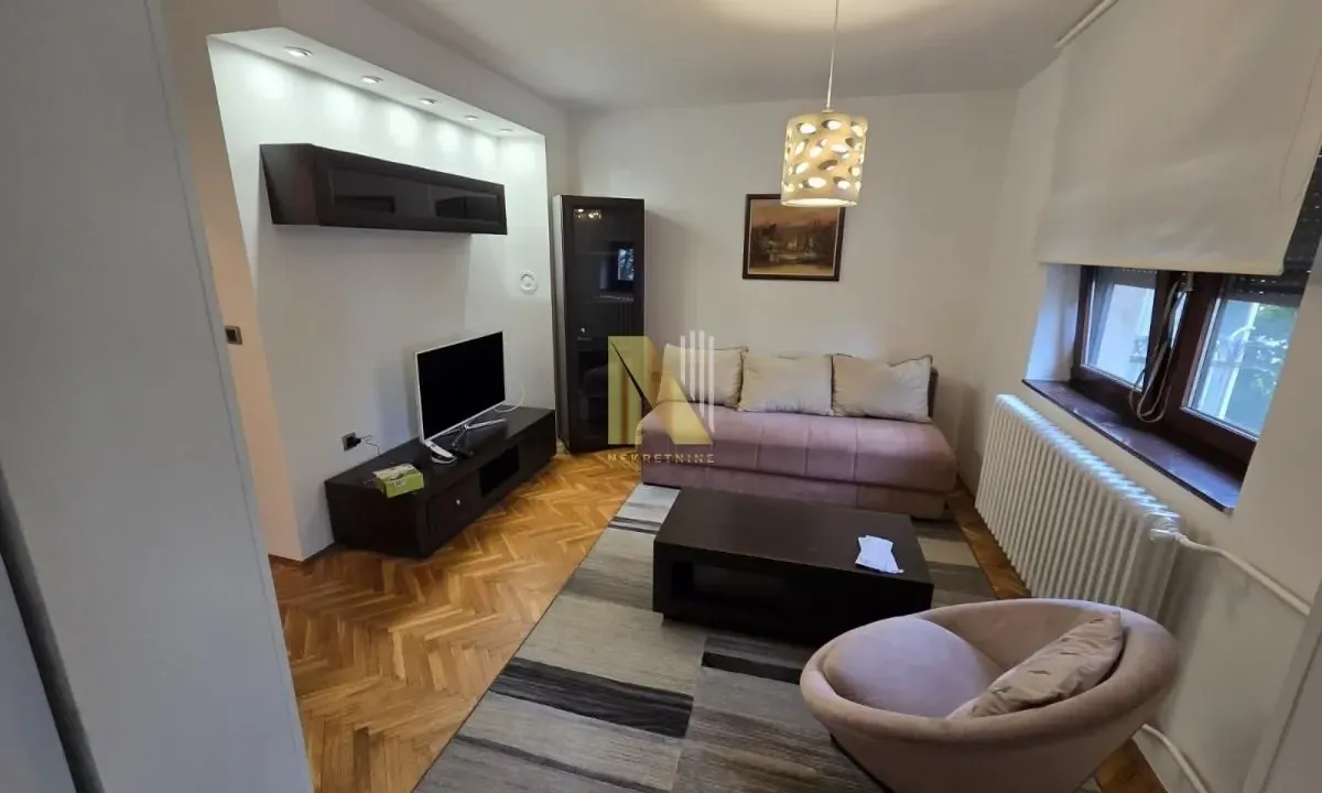 Izdavanje, jednosoban stan, 44m², Rotkvarija, Novi Sad Sve Podlokacije