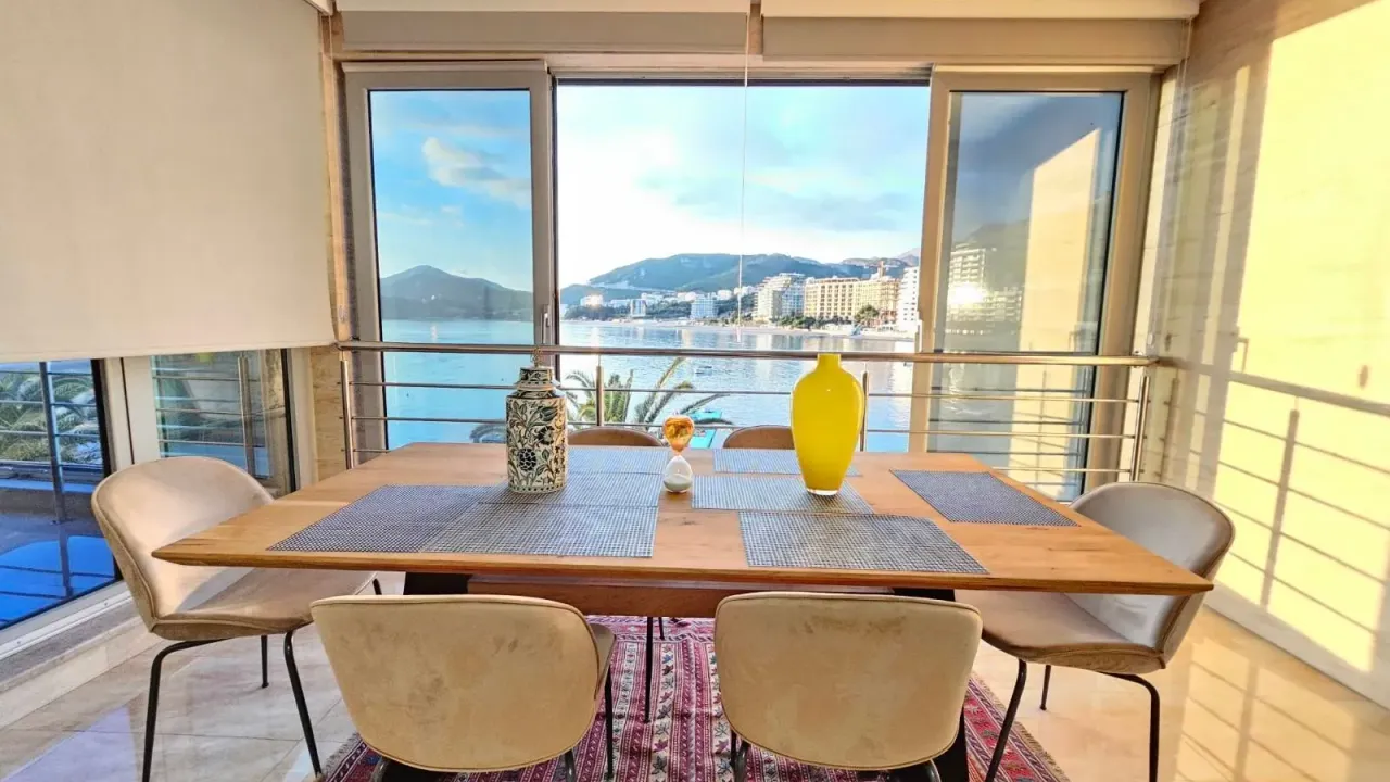 Prodaja, dvosoban stan, 89m², Rafailovići, Budva