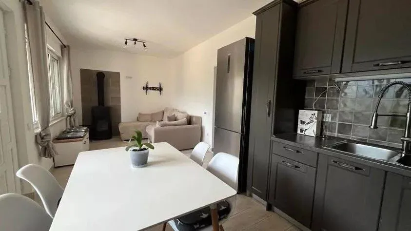 Sale, house, 200m², Prčanj, Kotor