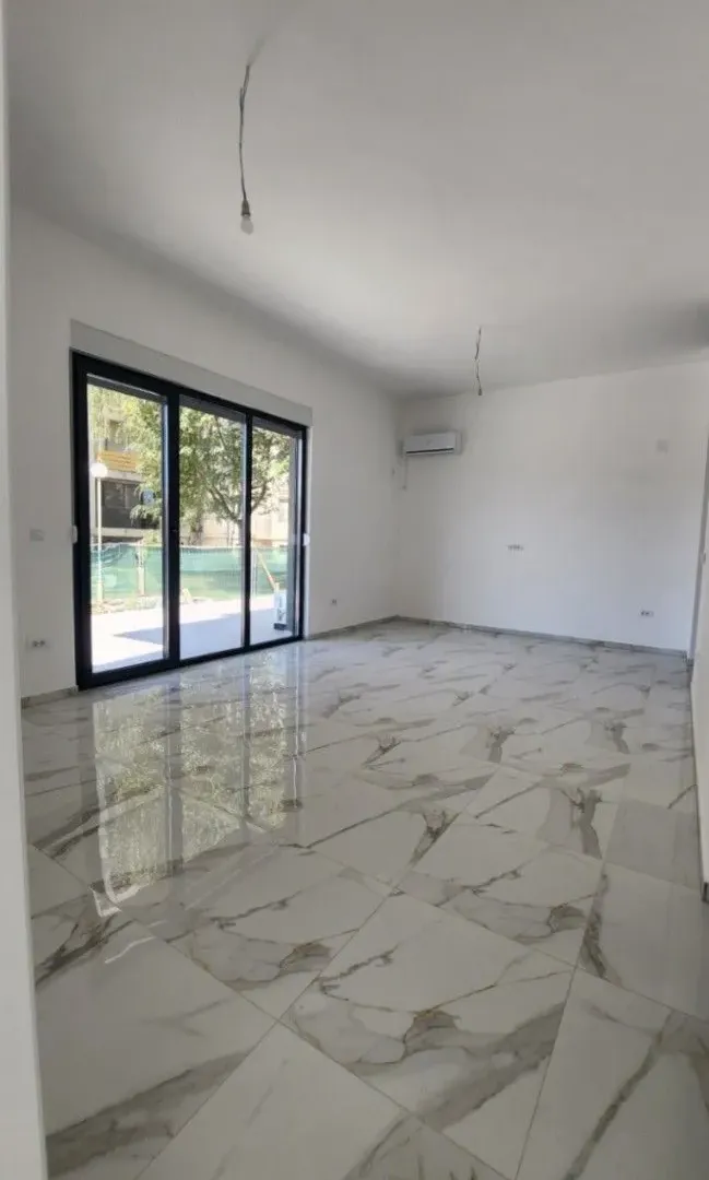 Sale, three bedroom apartment, 62m², Aerodrom, Kragujevac