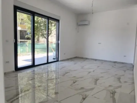 Prodaja, trosoban stan, 62m2, Aerodrom, Kragujevac Prodaja, trosoban stan, 62m2, Aerodrom, Kragujevac
