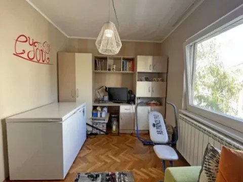 Prodaja, četvorosoban stan, 66m², Beograd, Srbija - image 8