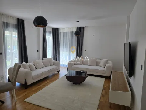 Rent, two bedroom apartment, 100m², Blok 9, Podgorica