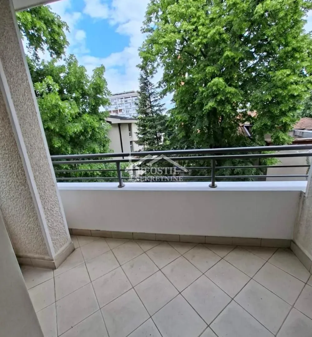 Rent, four bedroom apartment, 125m², Savski Venac, Beograd