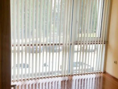 Izdavanje, poslovni prostor, 42m², Centar, Podgorica - image 6