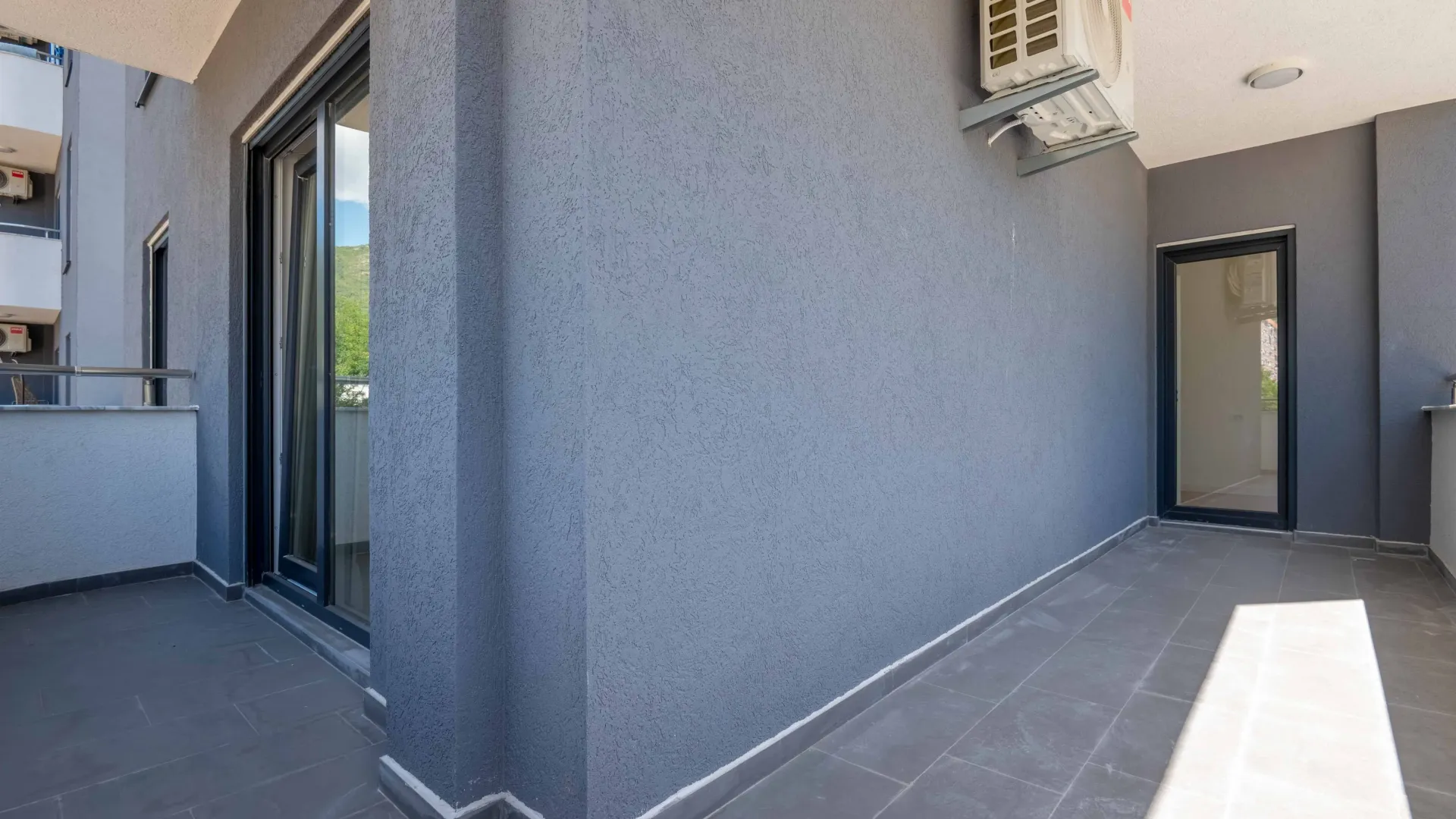 Prodaja, dvosoban stan, 70m², Makedonsko naselje, Bar