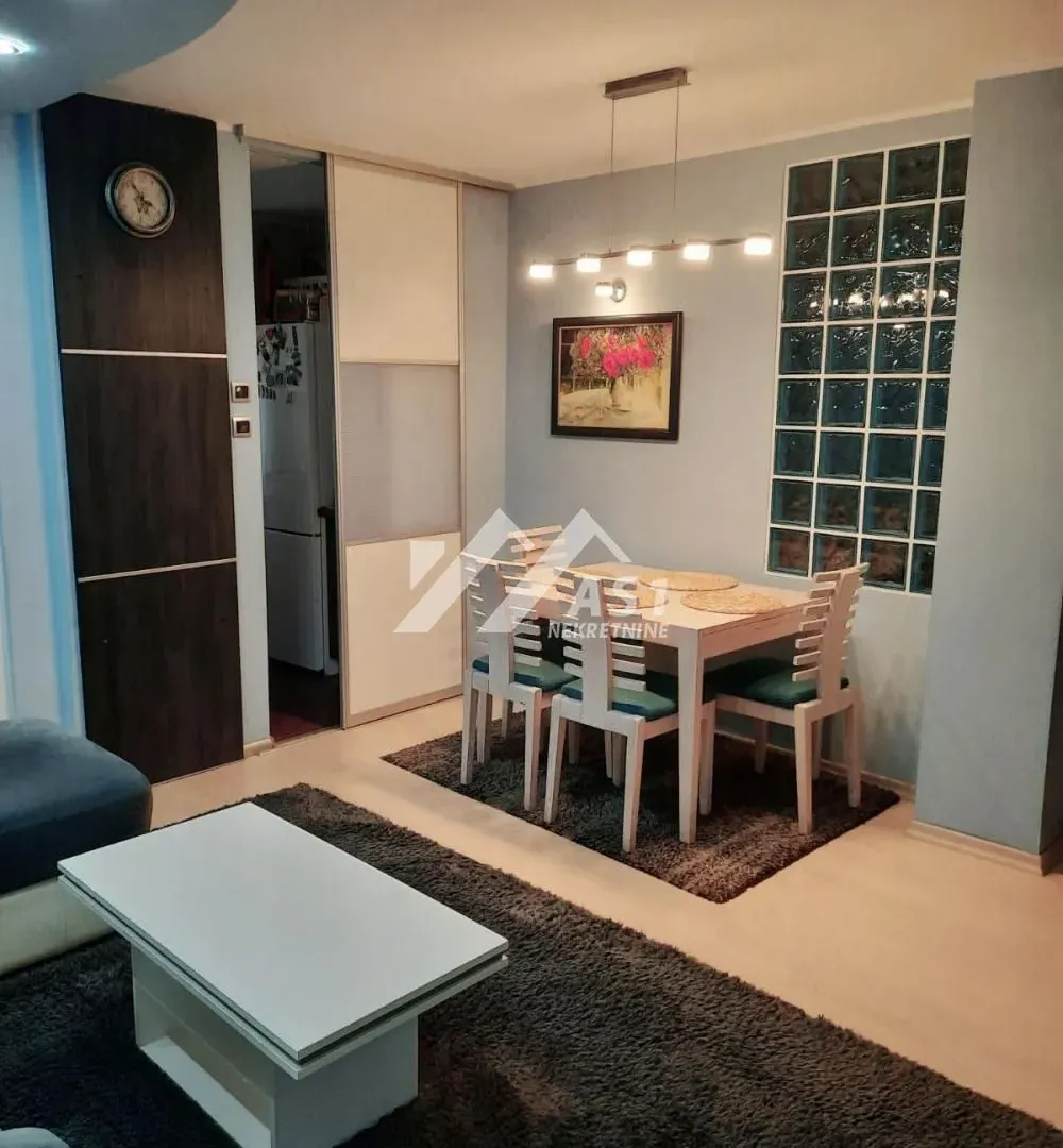 Izdavanje, dvosoban stan, 63m², Sajam, Novi Sad Sve Podlokacije