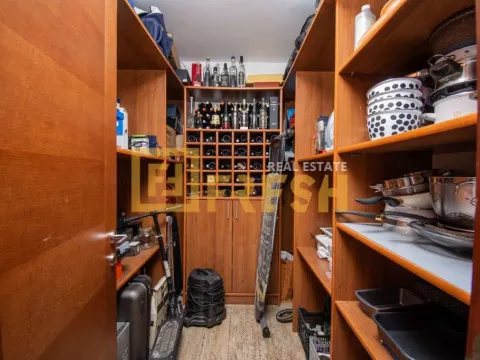 Izdavanje, četvorosoban stan, 160m², Preko Morače, Podgorica - image 13