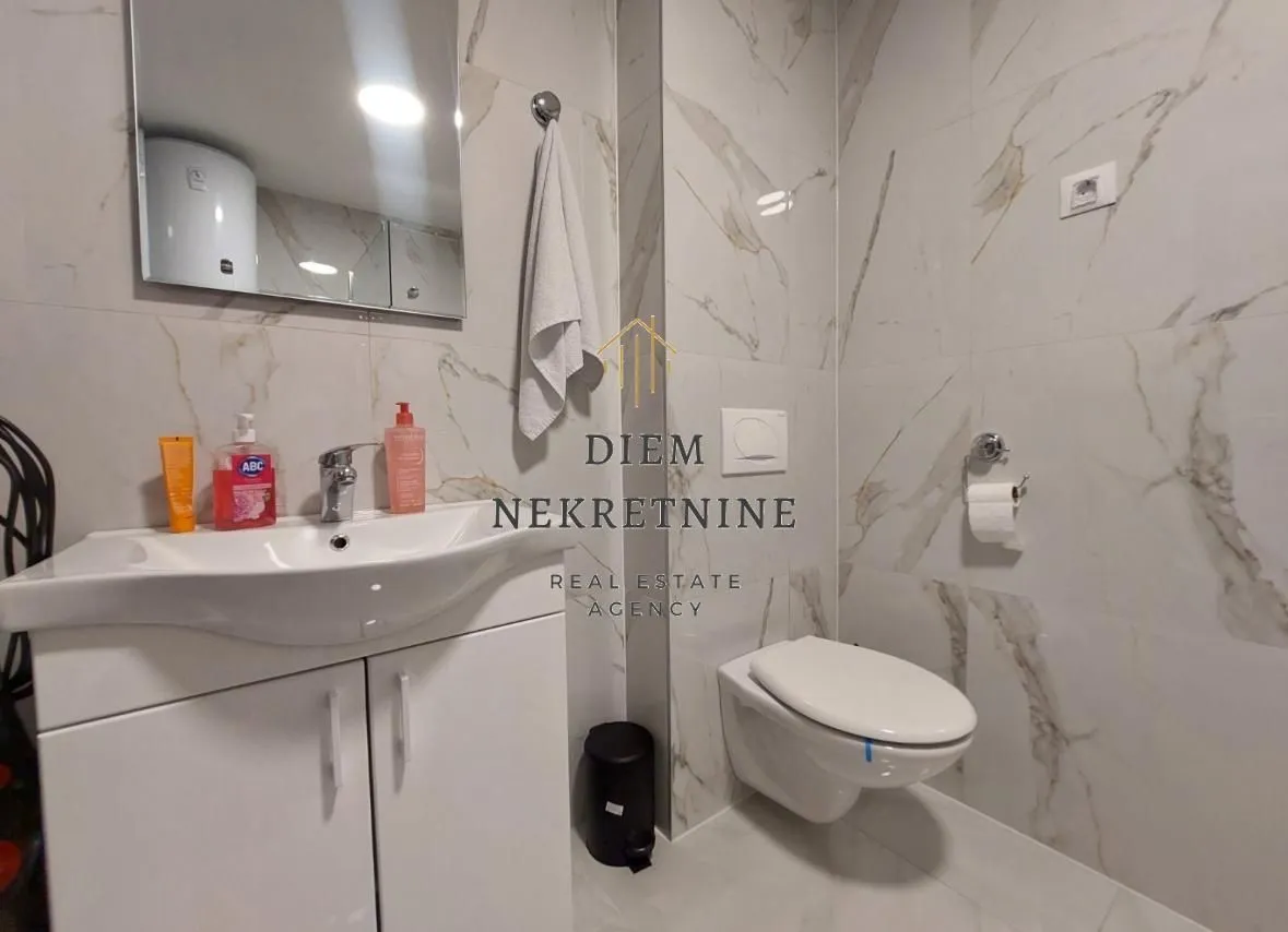 Prodaja, jednosoban stan, 42m², Radanovići, Kotor