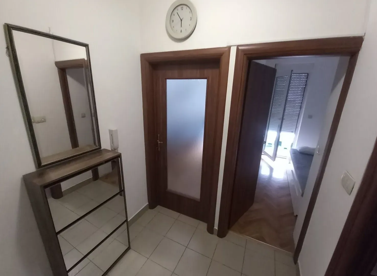 Rent, one bedroom apartment, 33m², Blok 9, Podgorica