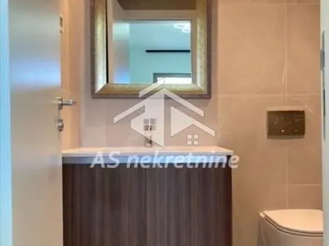 Izdavanje, trosoban stan, 75m², Savski Venac, Beograd - image 17