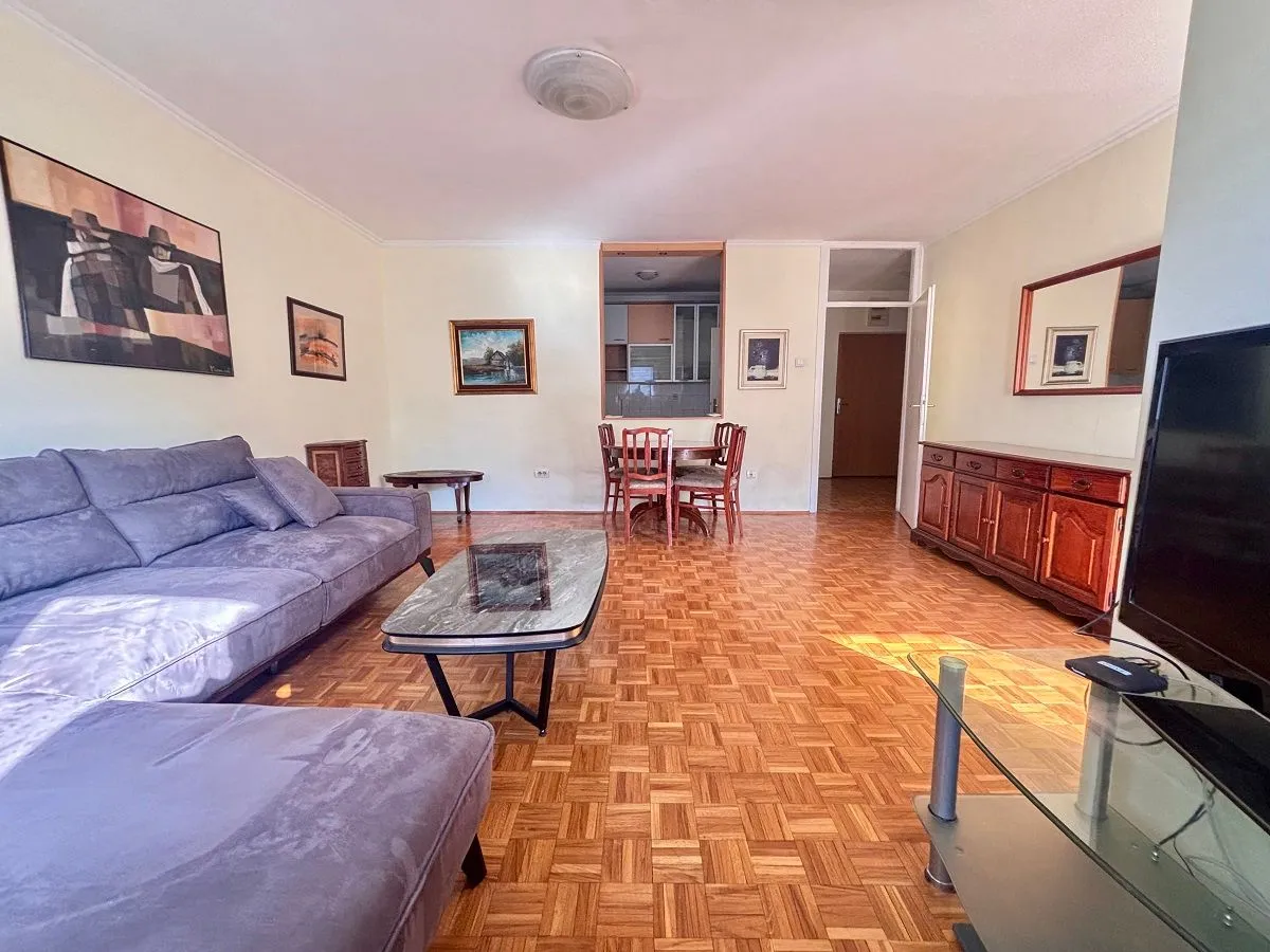 Prodaja, trosoban stan, 79m², Novi Beograd Blok 22, Novi Beograd Sve Podlokacije