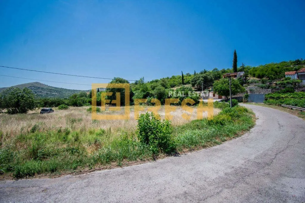 Prodaja, plac, 1475m², Farmaci, Podgorica