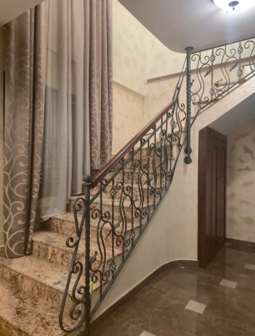 Sale, house, 300m², Tuzi, Podgorica