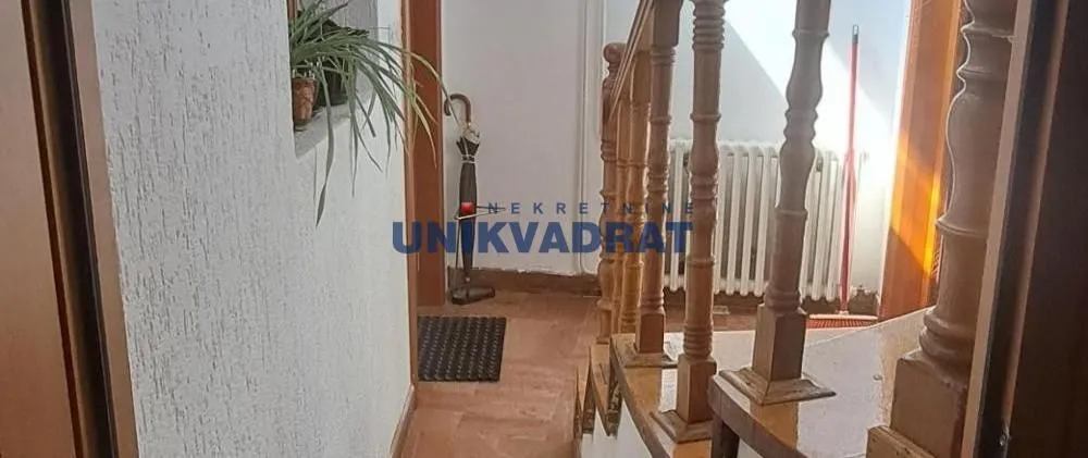 Prodaja, kuća, 300m², Sremski Karlovci, Novi Sad
