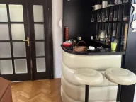 Izdavanje, kuća, 340m², Zemun Sve Podlokacije, Beograd - image 9