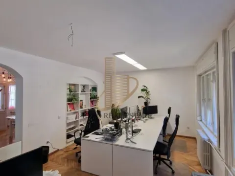 Rent, office space, 227m², Sajmište, Novi Sad