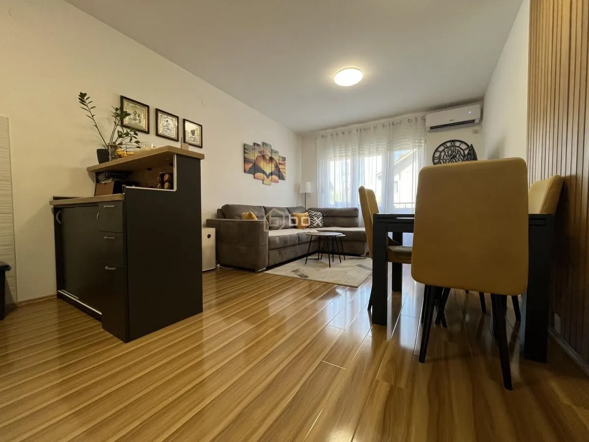 Prodaja, dvosoban stan, 54m², Pantelej, Niš