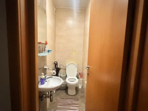 Prodaja, trosoban stan, 81m², Stari Aerodrom, Podgorica - image 4