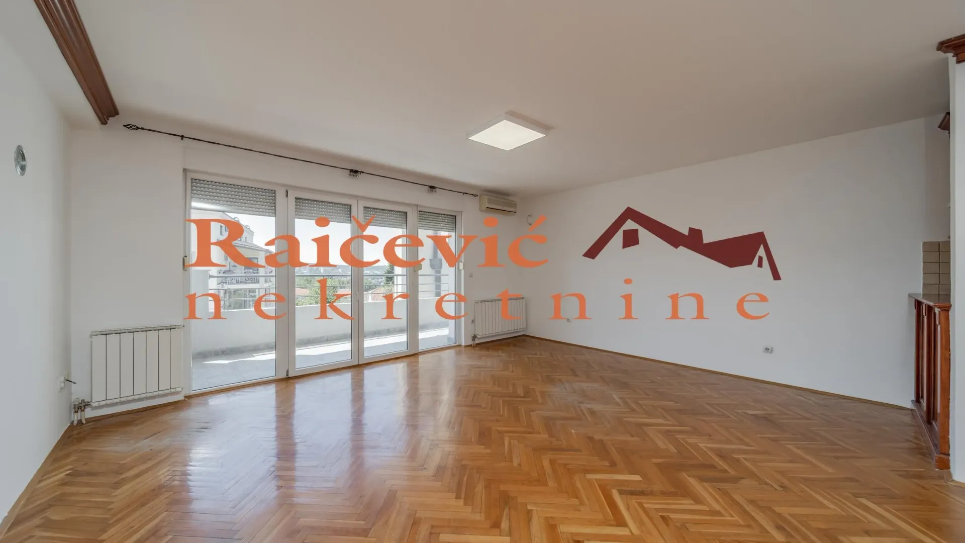 Prodaja, četvorosoban stan, 117m², Savski Venac, Beograd
