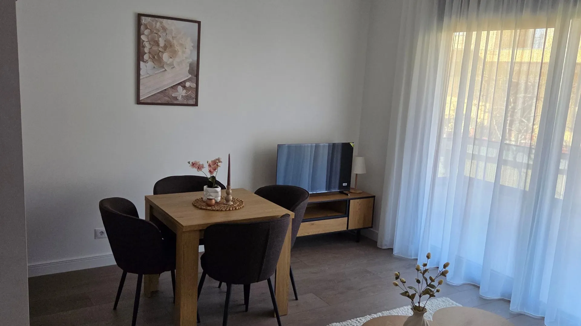 Izdavanje, jednosoban stan, 42m², Čeluga, Bar