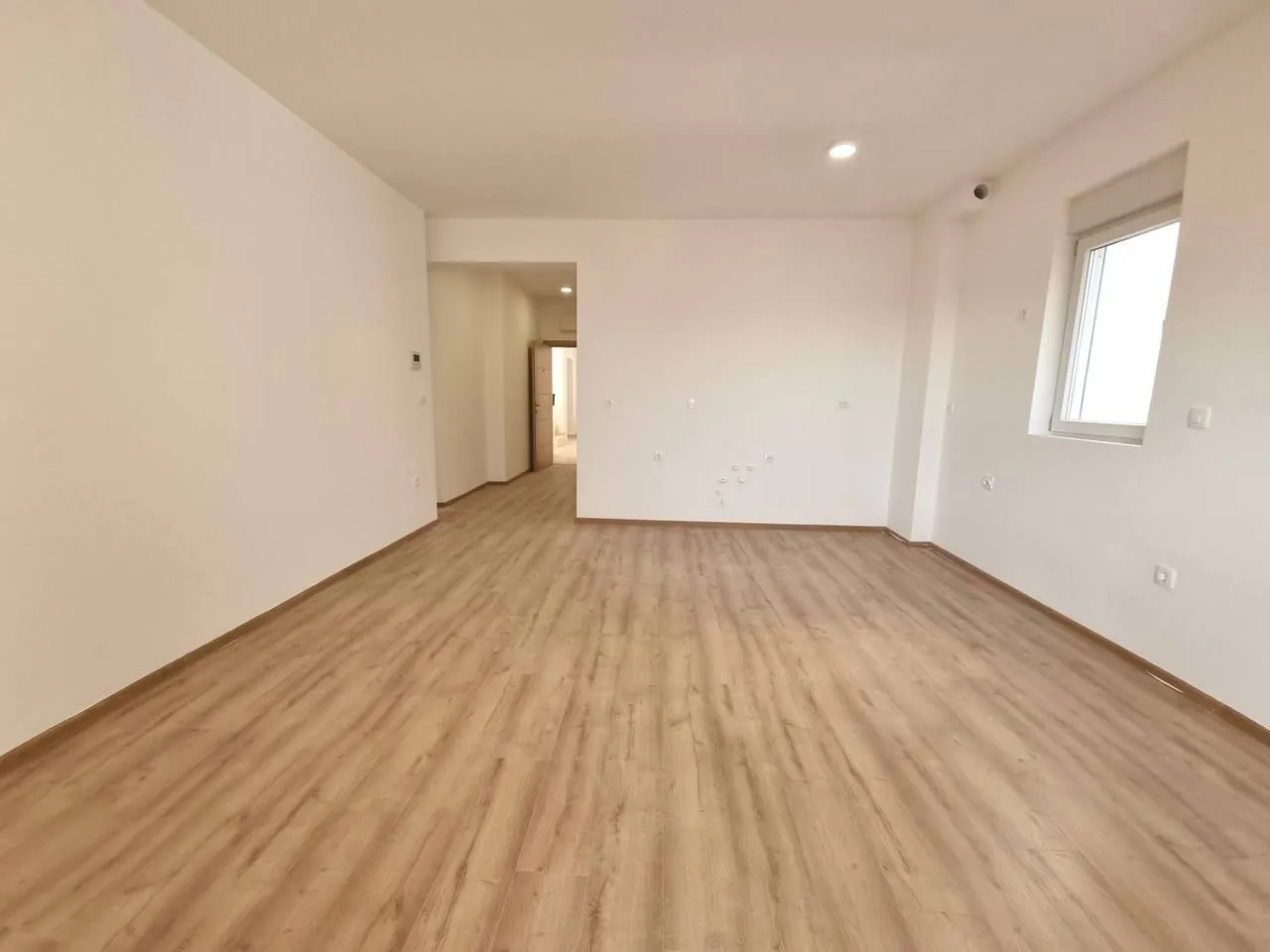 Prodaja, dvosoban stan, 64m², Dubovica, Budva