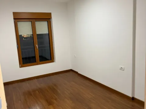Izdavanje, jednosoban stan, 52m², Master Kvart, Podgorica - image 3