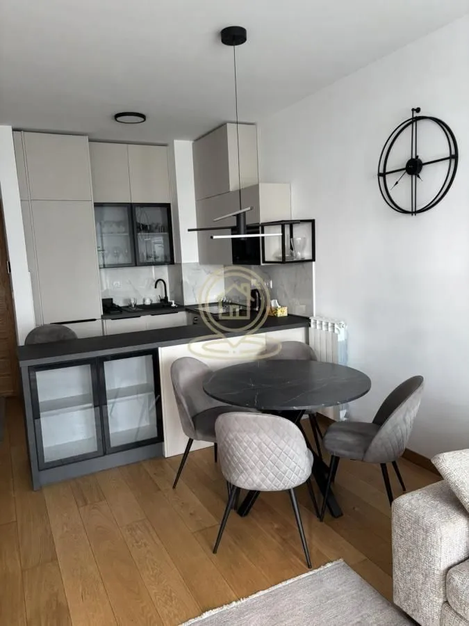 Izdavanje, dvosoban stan, 72m², Novi Beograd Blok 65, Novi Beograd Sve Podlokacije