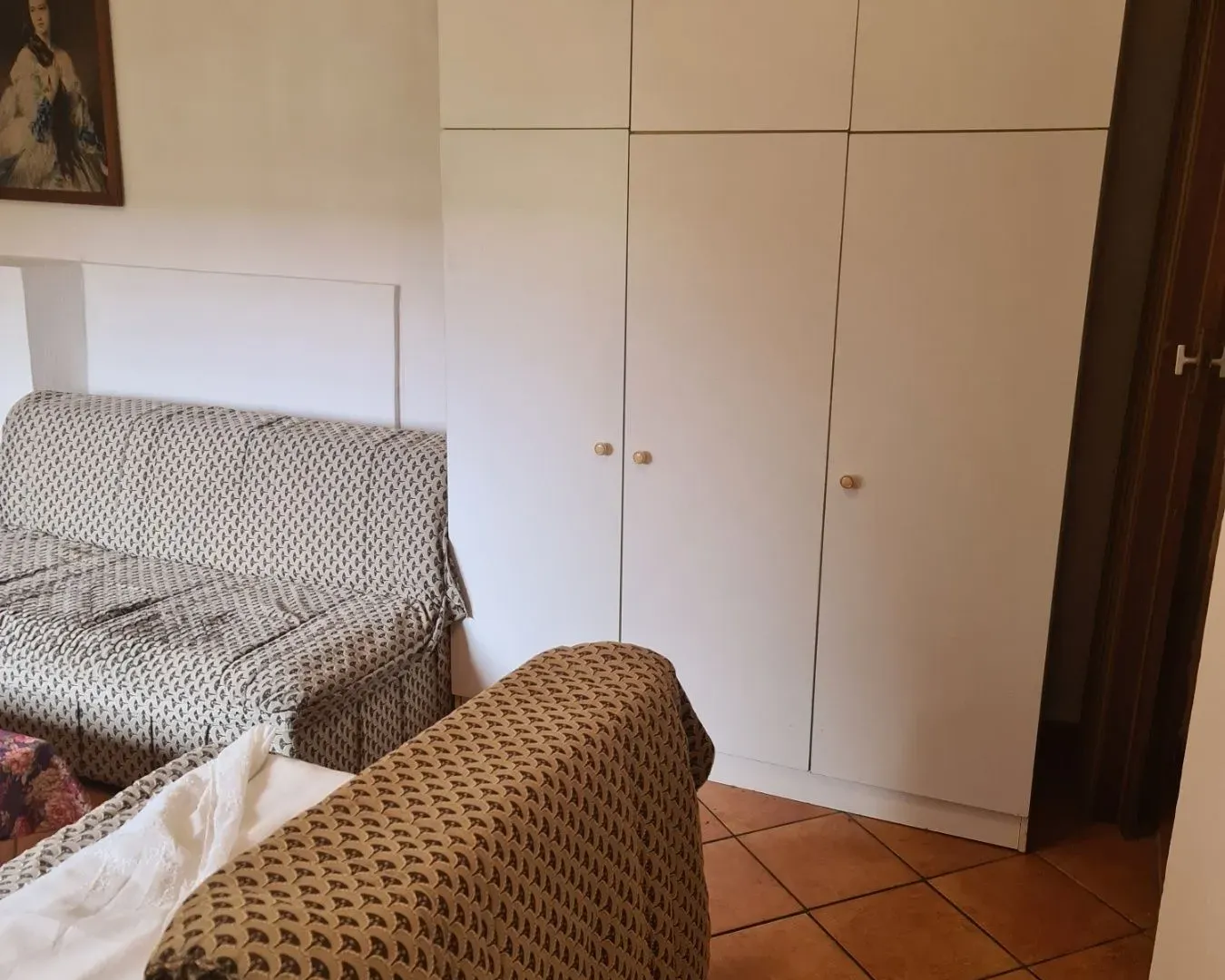 Rent, studio apartment, 40m², Tološi, Podgorica