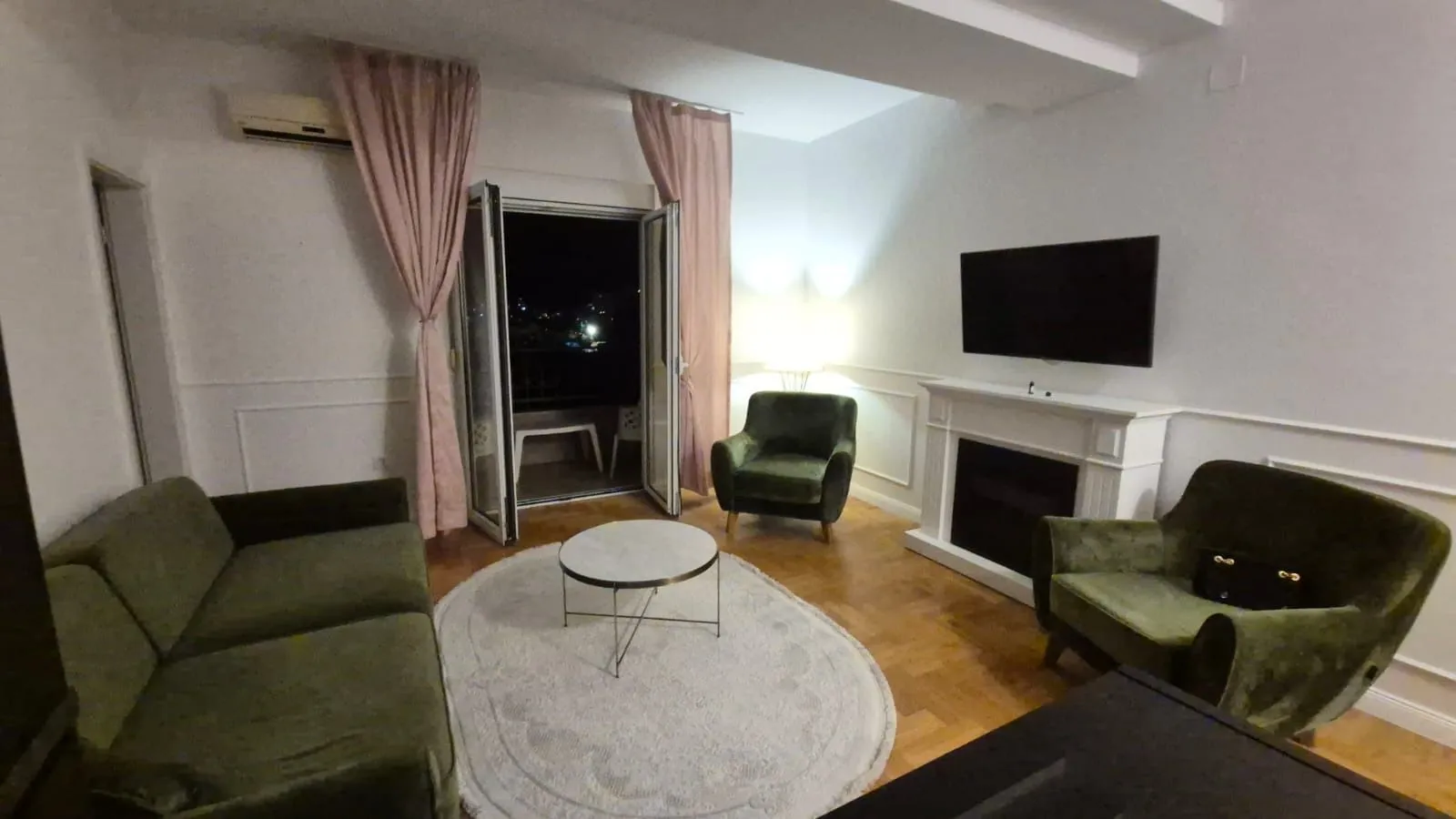 Izdavanje, jednosoban stan, 42m², Rozino, Budva