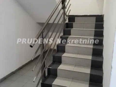 Izdavanje, jednosoban stan, 36m², Južni Bulevar, Vračar Sve Podlokacije - image 10