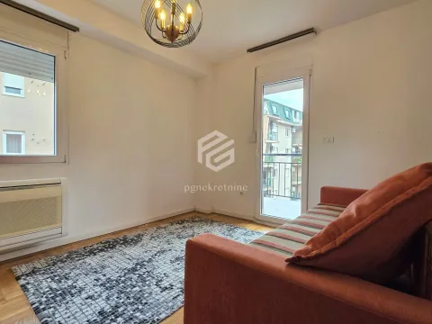 Rent, three bedroom apartment, 92m², Krivi Most, Podgorica - image 14