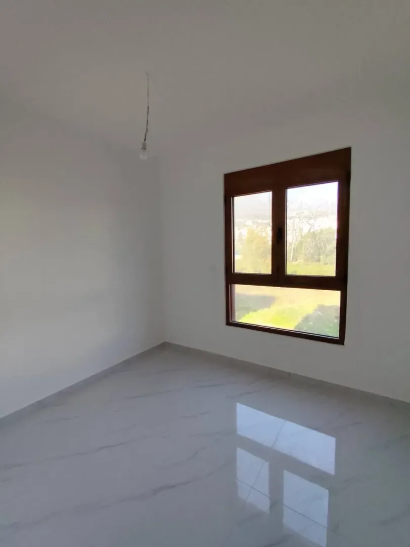 Sale, two bedroom apartment, 79m², Centar, Bar