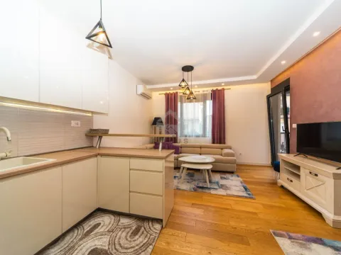 Rent, two bedroom apartment, 65m², Blok 9, Podgorica - image 11