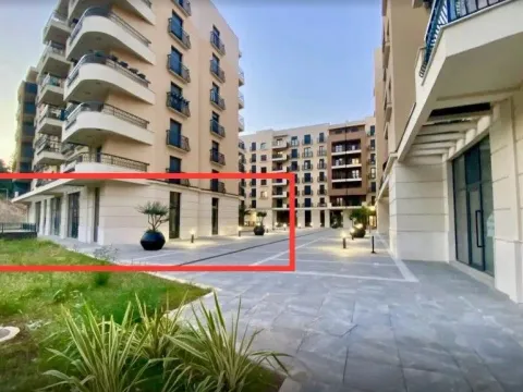 Izdavanje, poslovni prostor, 126m², Stara Varoš, Podgorica - image 9