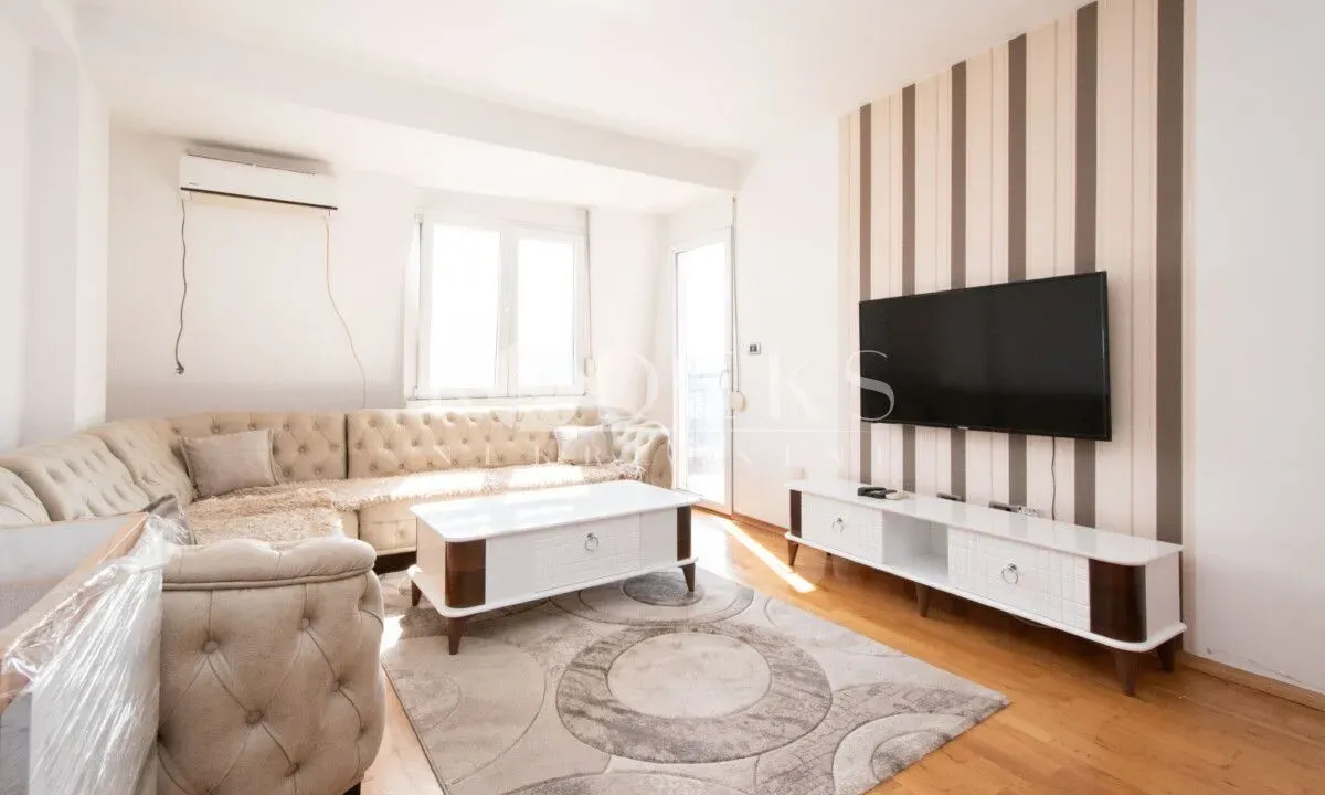 Rent, three bedroom apartment, 87m², 1 maj, Podgorica