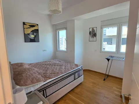 Prodaja, jednosoban stan, 57m², Centar, Bar - image 11