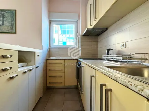 Rent, one bedroom apartment, 50m², City Kvart, Podgorica - image 6