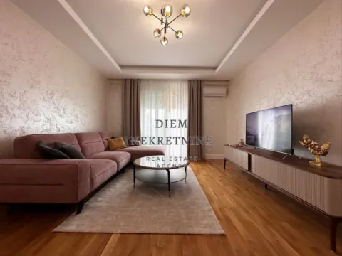 Izdavanje, dvosoban stan, 74m², Ljubović, Podgorica - image 12