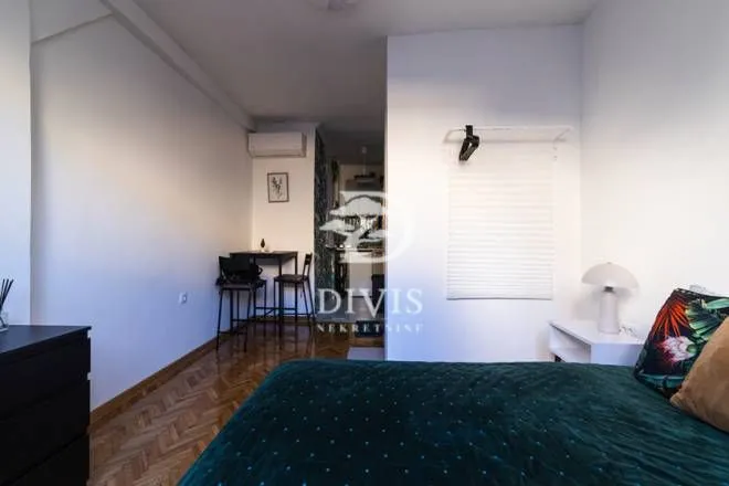 Sale, three bedroom apartment, 50m², Stari Grad, Beograd
