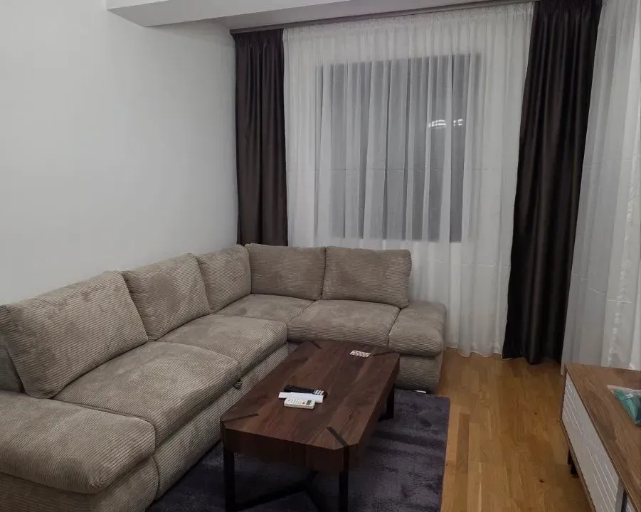 Izdavanje, jednosoban stan, 44m², Stari Aerodrom, Podgorica