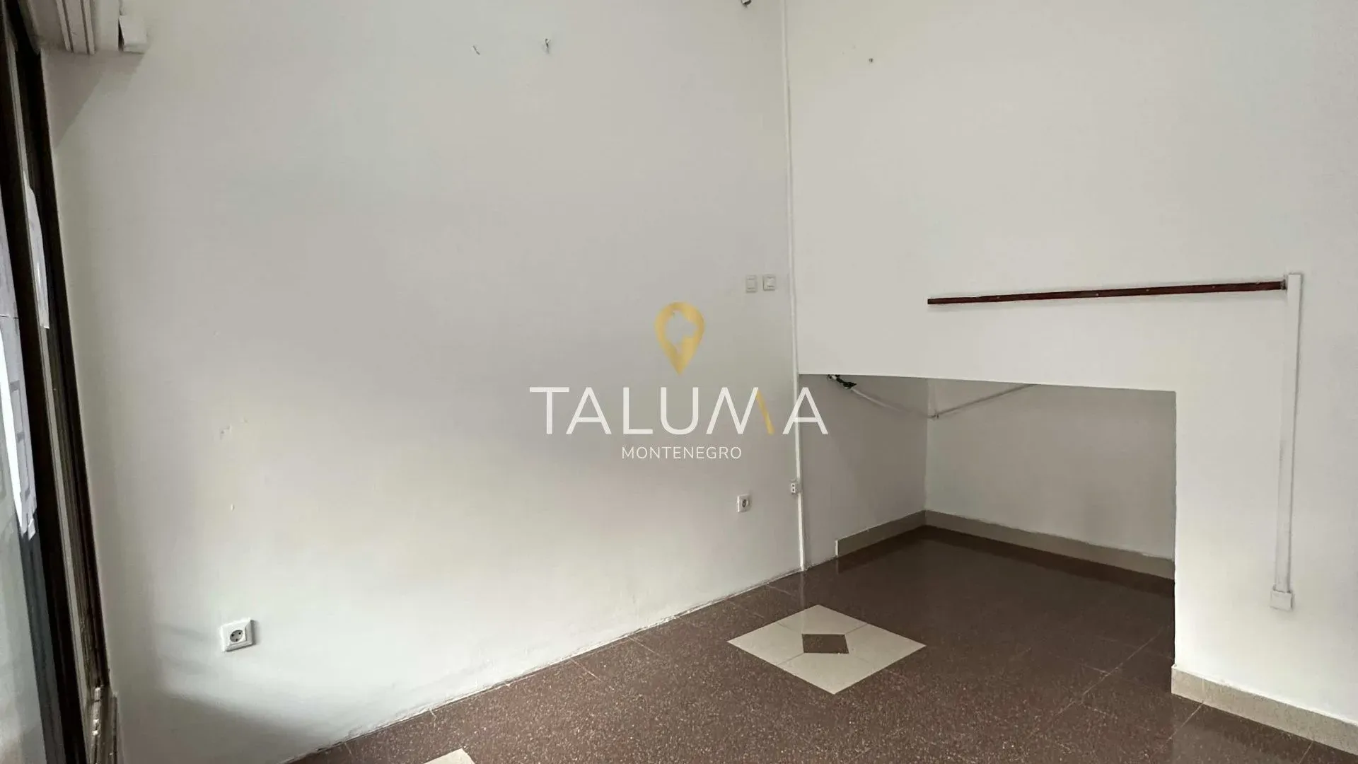 Rent, office space, 10m², Drač, Podgorica