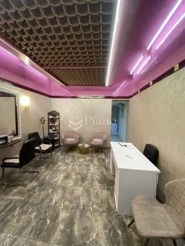 Izdavanje, poslovni prostor, 35m², Pejton, Podgorica - image 3