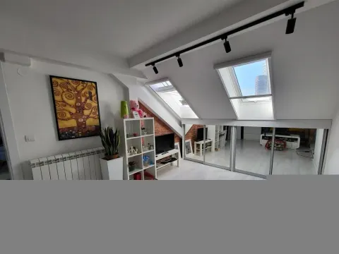 Prodaja, trosoban stan, 78m², Savski Venac, Beograd - image 1
