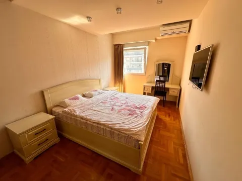 Prodaja, dvosoban stan, 93m², City Kvart, Podgorica - image 8