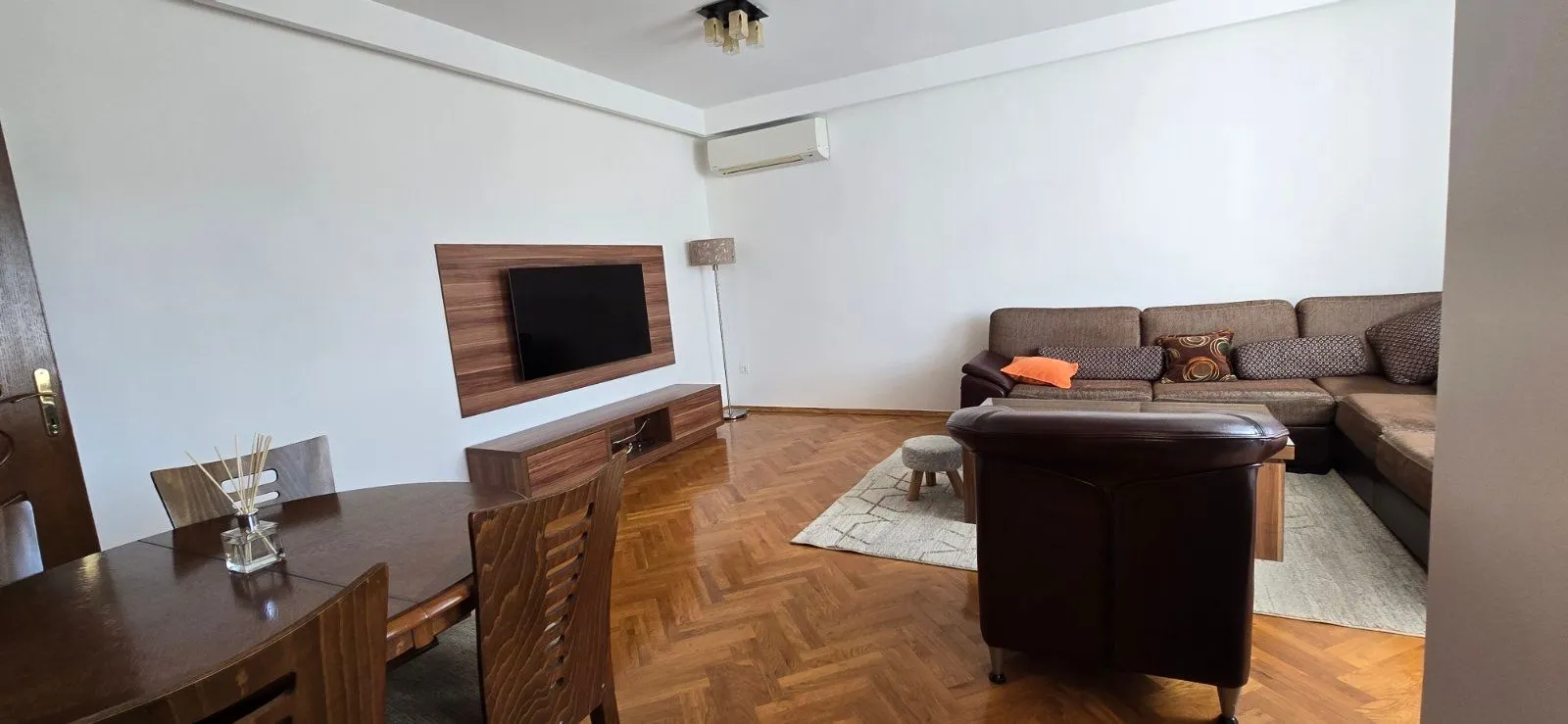 Izdavanje, jednosoban stan, 63m², Zabjelo, Podgorica