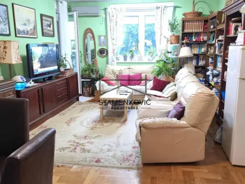 Prodaja, trosoban stan, 77m², Grbavica, Novi Sad Sve Podlokacije