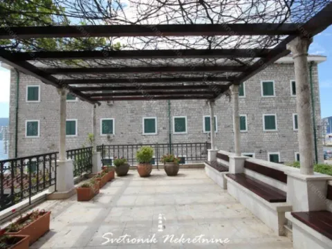 Sale, five bedroom apartment, 230m², Meljine, Herceg Novi - image 13