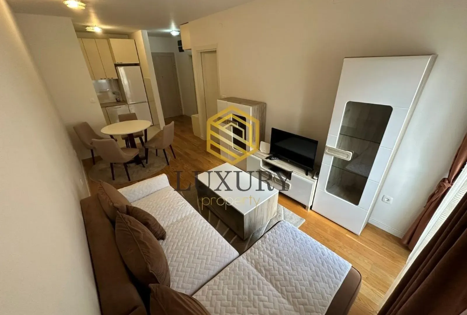 Rent, one bedroom apartment, 42m², Central Point, Podgorica